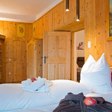 Ansitz Wildberg Apartment San Lorenzo di Sebato